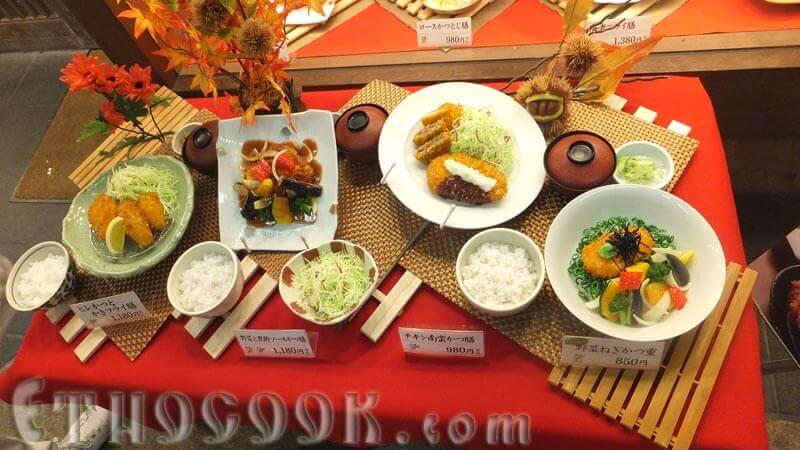 японські семпуру фейкові страви вітрини мандрівки японією